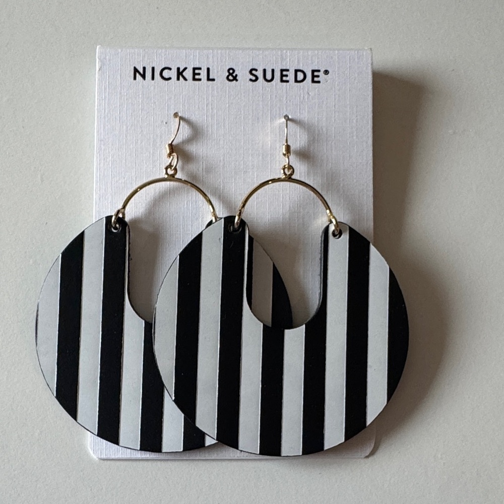 Nickel & Suede Black and White Striped Leos Earrings